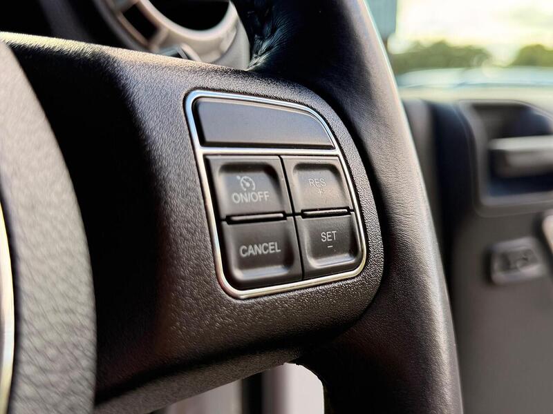 Jeep Wrangler 2.8 CRD Sahara Auto 4WD Euro 6 2dr - U389