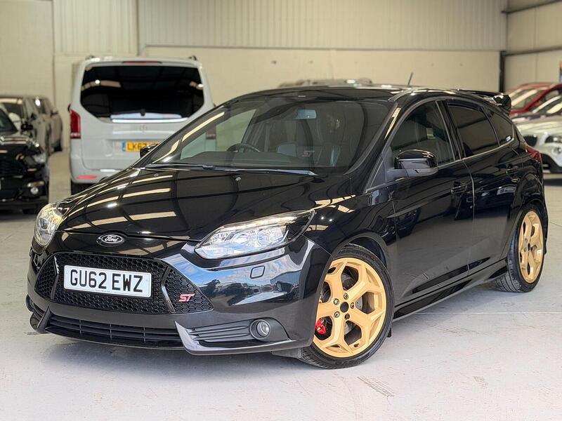 Ford Focus 2.0T EcoBoost ST-3 Euro 5 (s/s) 5dr - U390