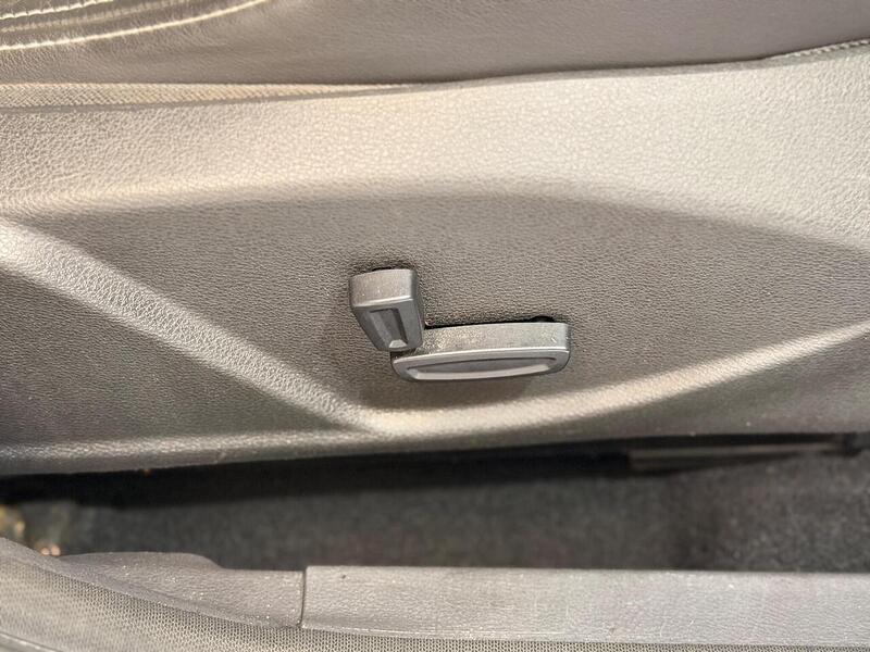 Ford Focus 2.0T EcoBoost ST-3 Euro 5 (s/s) 5dr - U390