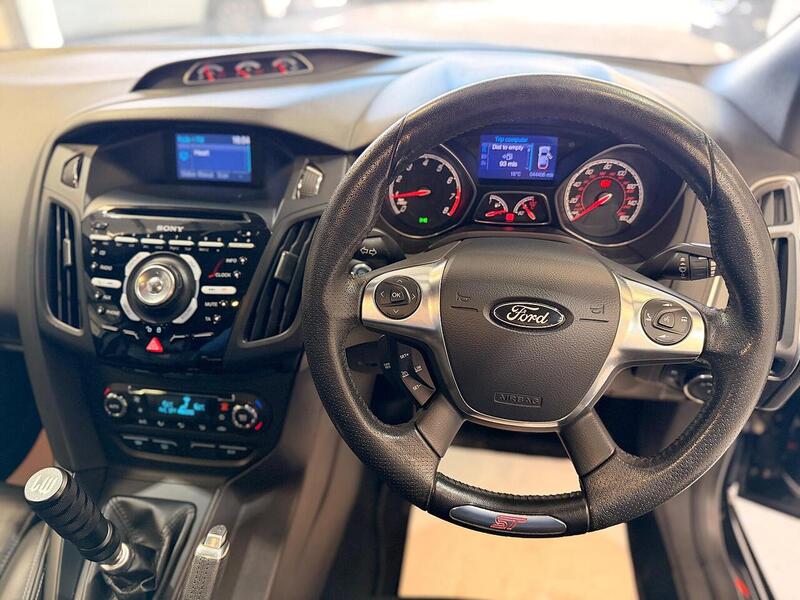Ford Focus 2.0T EcoBoost ST-3 Euro 5 (s/s) 5dr - U390