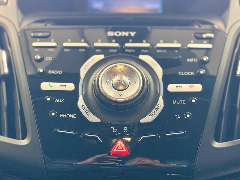 Ford Focus 2.0T EcoBoost ST-3 Euro 5 (s/s) 5dr - U390