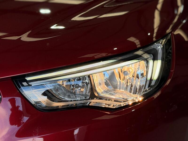 Vauxhall Grandland X 1.2 Turbo SRi Nav Auto Euro 6 (s/s) 5dr - U401