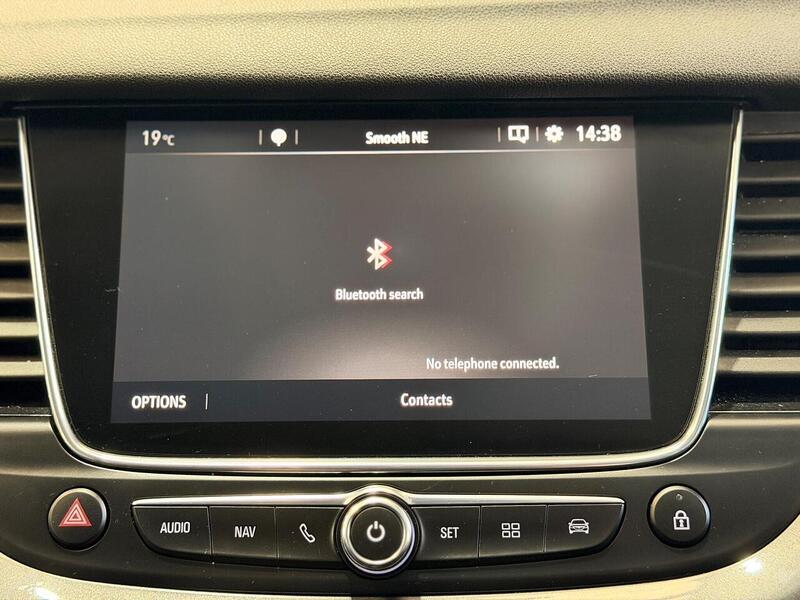 Vauxhall Grandland X 1.2 Turbo SRi Nav Auto Euro 6 (s/s) 5dr - U401