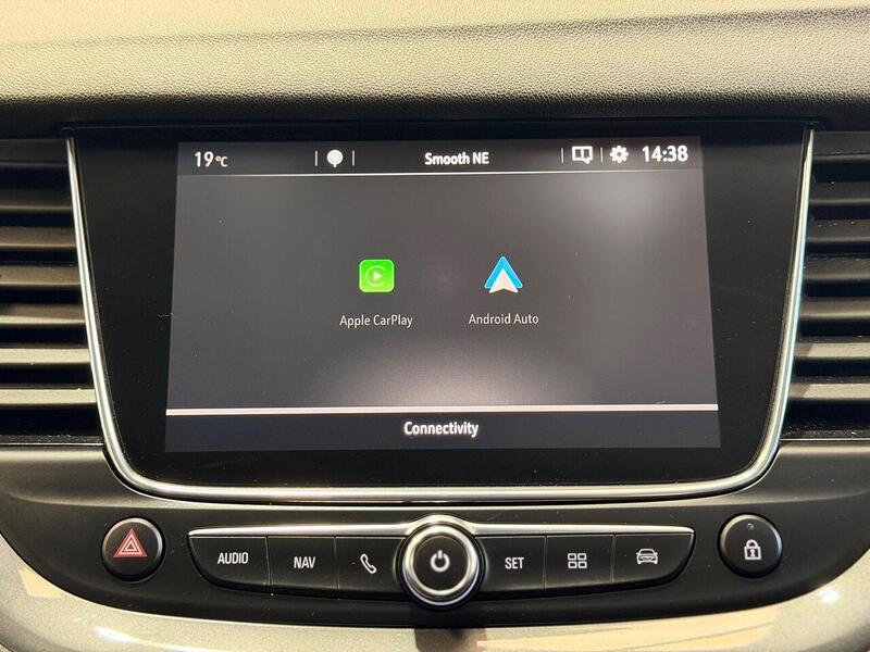 Vauxhall Grandland X 1.2 Turbo SRi Nav Auto Euro 6 (s/s) 5dr - U401