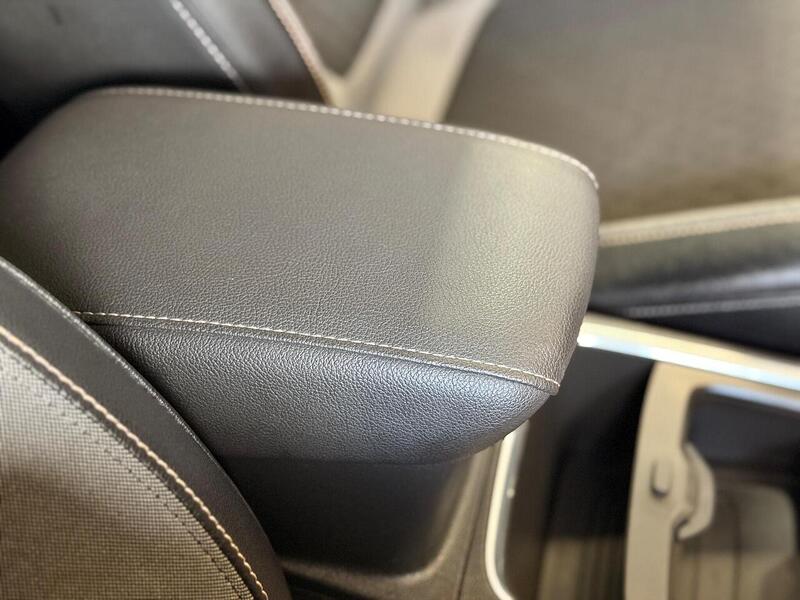 Vauxhall Grandland X 1.2 Turbo SRi Nav Auto Euro 6 (s/s) 5dr - U401