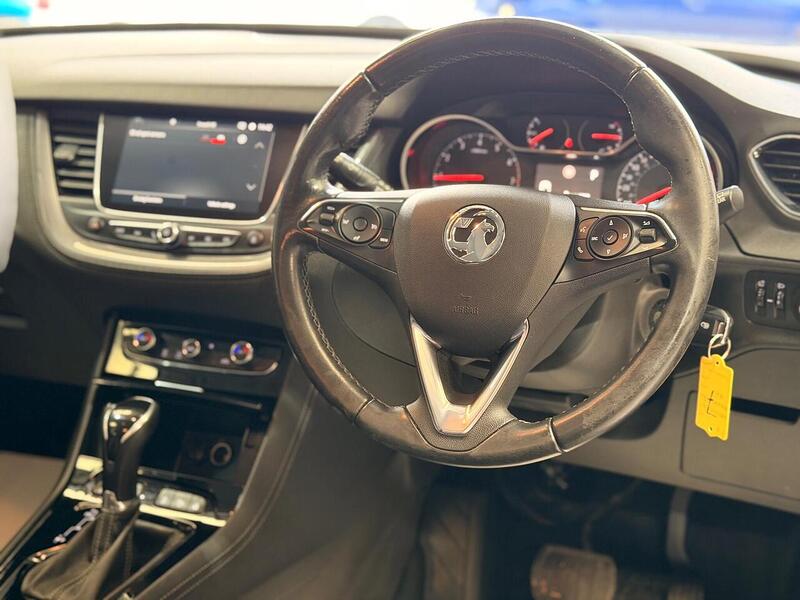 Vauxhall Grandland X 1.2 Turbo SRi Nav Auto Euro 6 (s/s) 5dr - U401