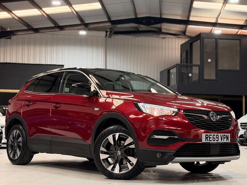 Vauxhall Grandland X 1.2 Turbo SRi Nav Auto Euro 6 (s/s) 5dr - U401
