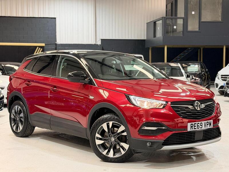 Vauxhall Grandland X 1.2 Turbo SRi Nav Auto Euro 6 (s/s) 5dr - U401