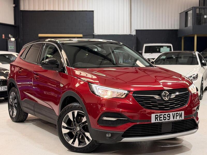 Vauxhall Grandland X 1.2 Turbo SRi Nav Auto Euro 6 (s/s) 5dr - U401
