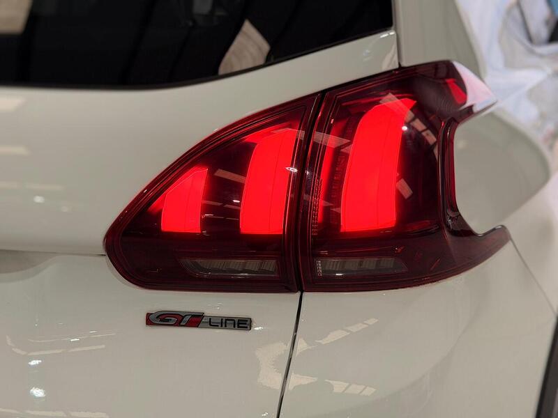Peugeot 2008 1.2 PureTech GT Line Euro 6 (s/s) 5dr - U405