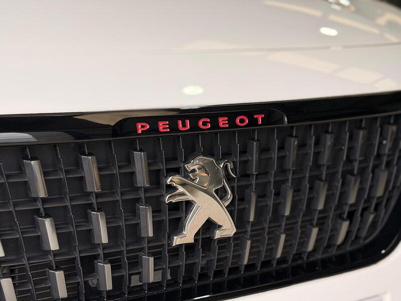 Peugeot 2008 1.2 PureTech GT Line Euro 6 (s/s) 5dr - U405