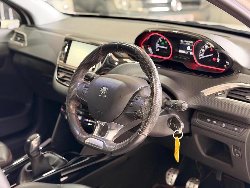 Peugeot 2008 1.2 PureTech GT Line Euro 6 (s/s) 5dr - U405