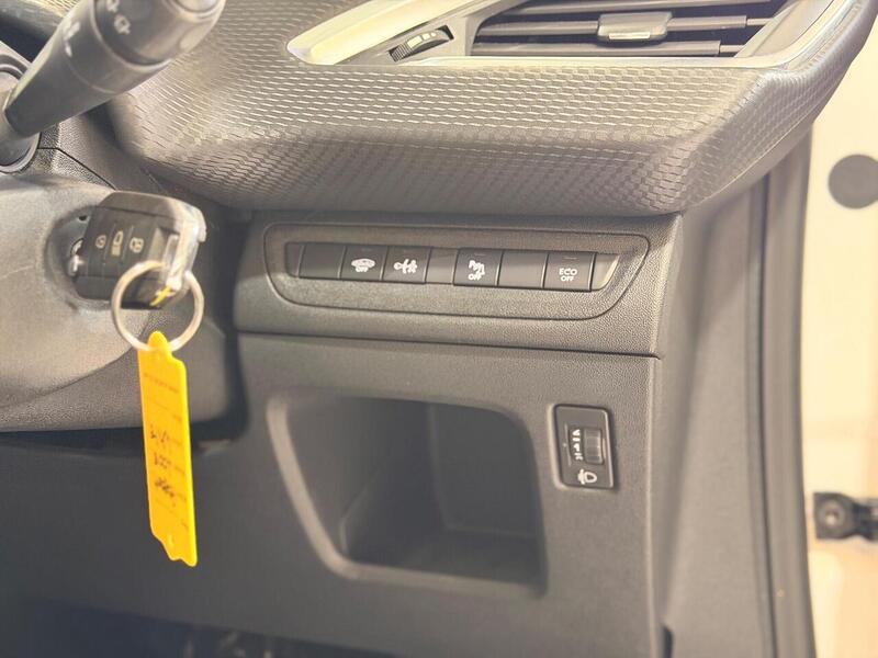 Peugeot 2008 1.2 PureTech GT Line Euro 6 (s/s) 5dr - U405