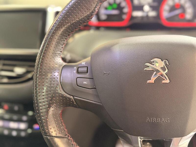 Peugeot 2008 1.2 PureTech GT Line Euro 6 (s/s) 5dr - U405