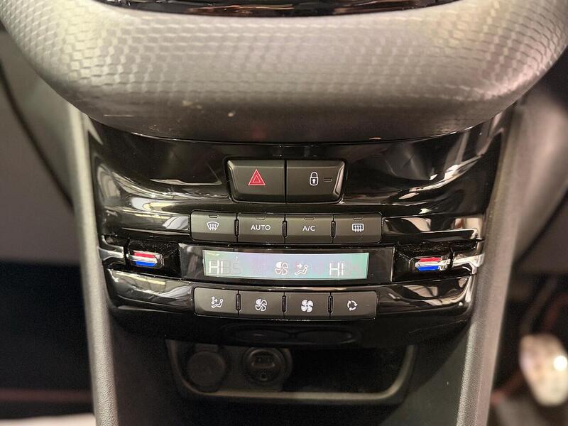 Peugeot 2008 1.2 PureTech GT Line Euro 6 (s/s) 5dr - U405