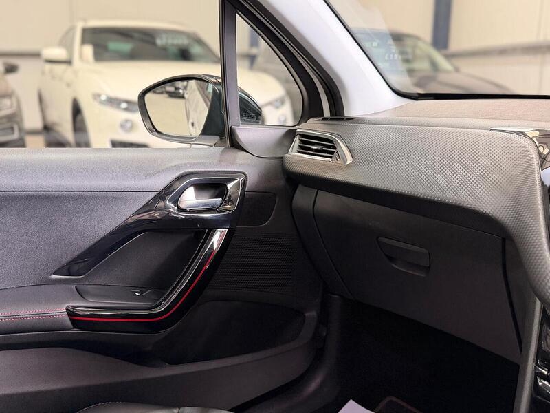 Peugeot 2008 1.2 PureTech GT Line Euro 6 (s/s) 5dr - U405