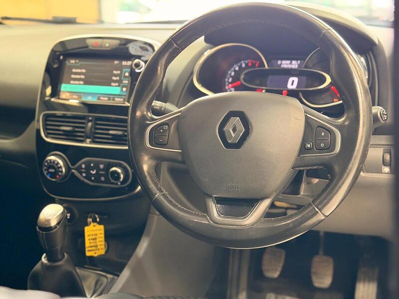 Renault Clio 0.9 TCe Dynamique S Nav Euro 6 (s/s) 5dr - U414