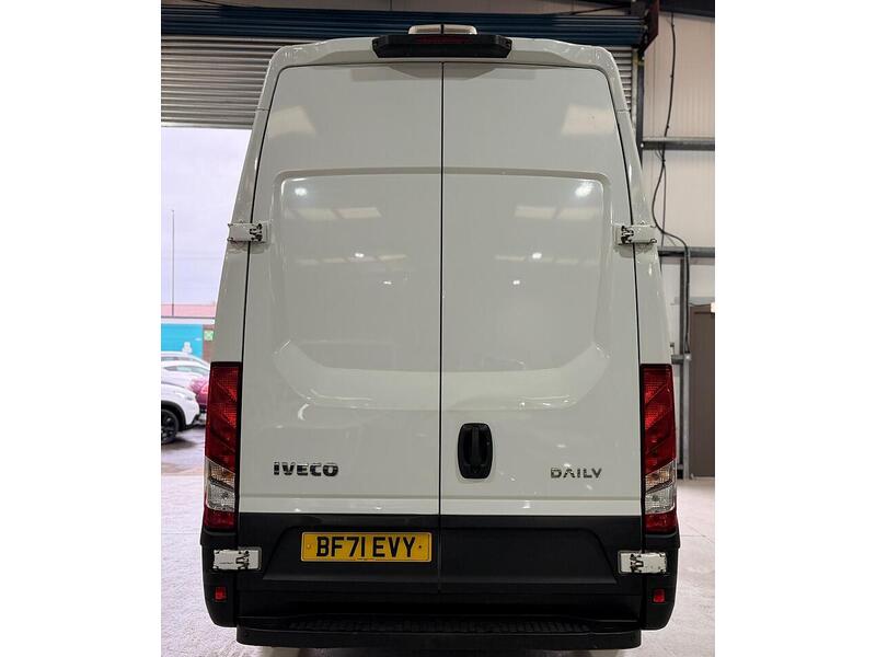 Iveco Daily 2.3D HPI 14V 35S 3520 MWB H2 Euro 6 (s/s) 5dr - U421