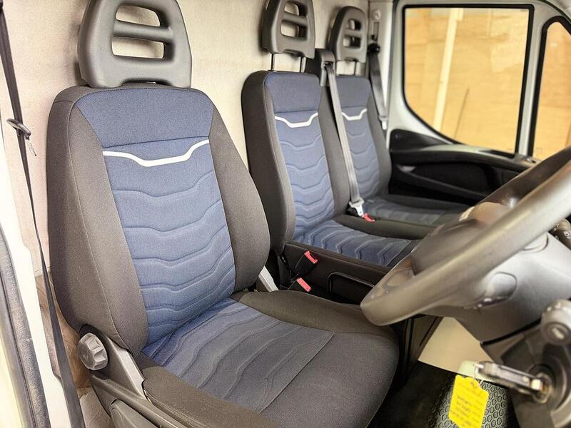 Iveco Daily 2.3D HPI 14V 35S 3520 MWB H2 Euro 6 (s/s) 5dr - U421