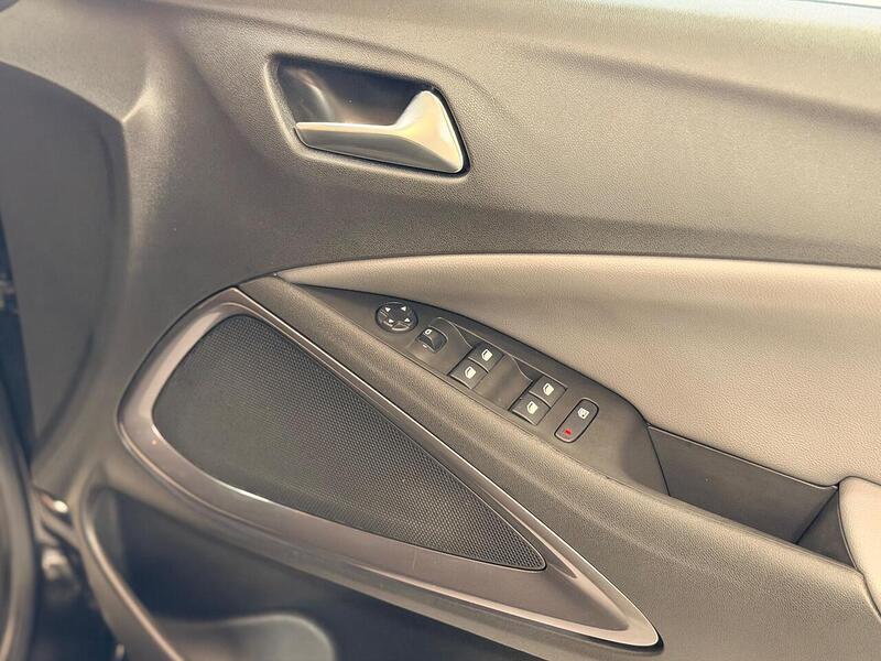 Vauxhall Crossland X 1.5 Turbo D ecoTEC Tech Line Nav Euro 6 (s/s) 5dr - U424