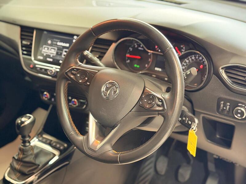 Vauxhall Crossland X 1.5 Turbo D ecoTEC Tech Line Nav Euro 6 (s/s) 5dr - U424