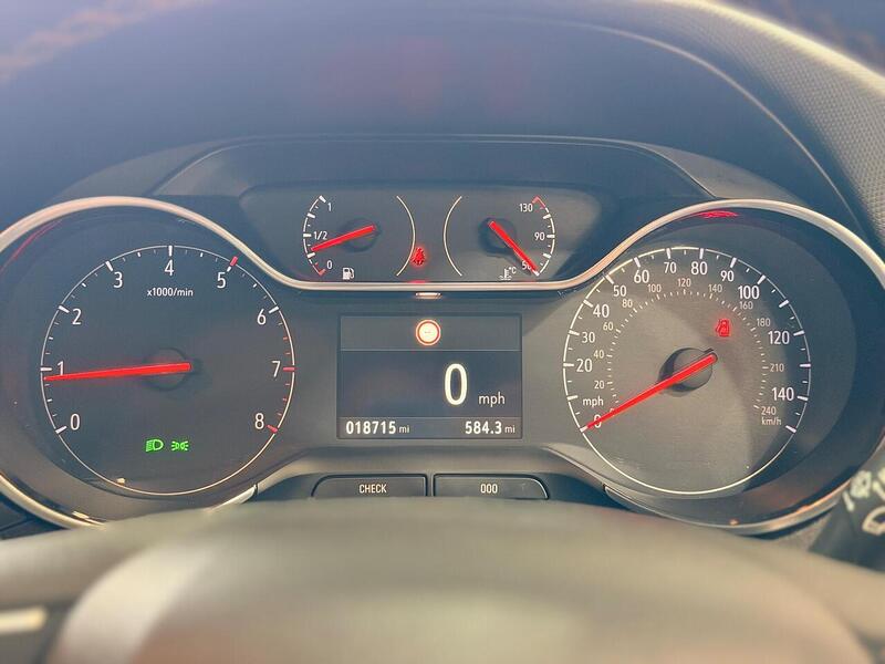 Vauxhall Crossland X 1.5 Turbo D ecoTEC Tech Line Nav Euro 6 (s/s) 5dr - U424