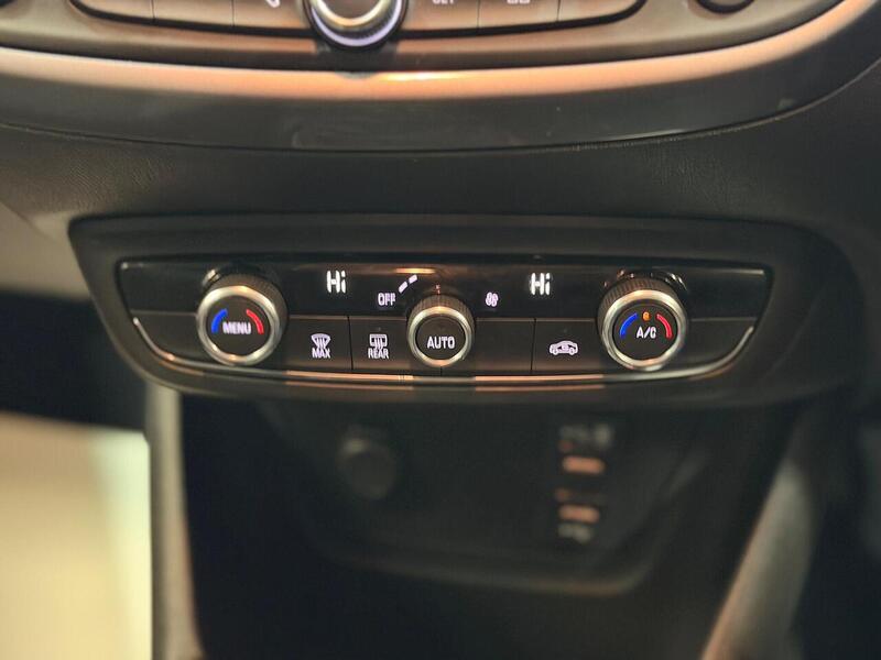 Vauxhall Crossland X 1.5 Turbo D ecoTEC Tech Line Nav Euro 6 (s/s) 5dr - U424