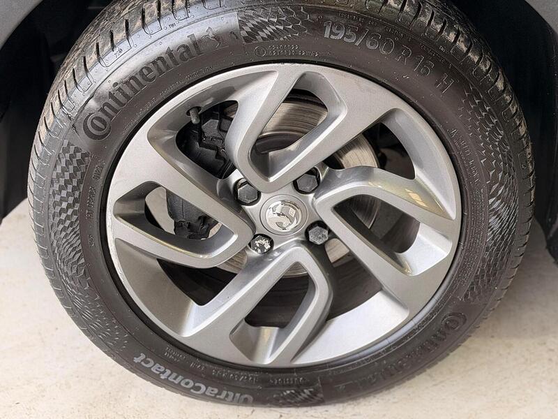 Vauxhall Crossland X 1.5 Turbo D ecoTEC Tech Line Nav Euro 6 (s/s) 5dr - U424