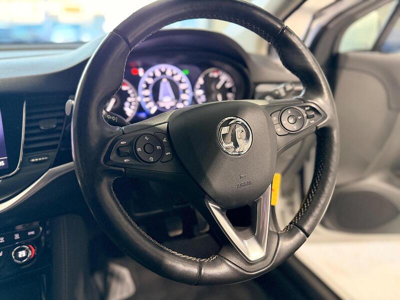 Vauxhall Astra 1.2 Turbo Elite Nav Euro 6 (s/s) 5dr - U429