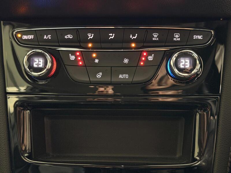 Vauxhall Astra 1.2 Turbo Elite Nav Euro 6 (s/s) 5dr - U429