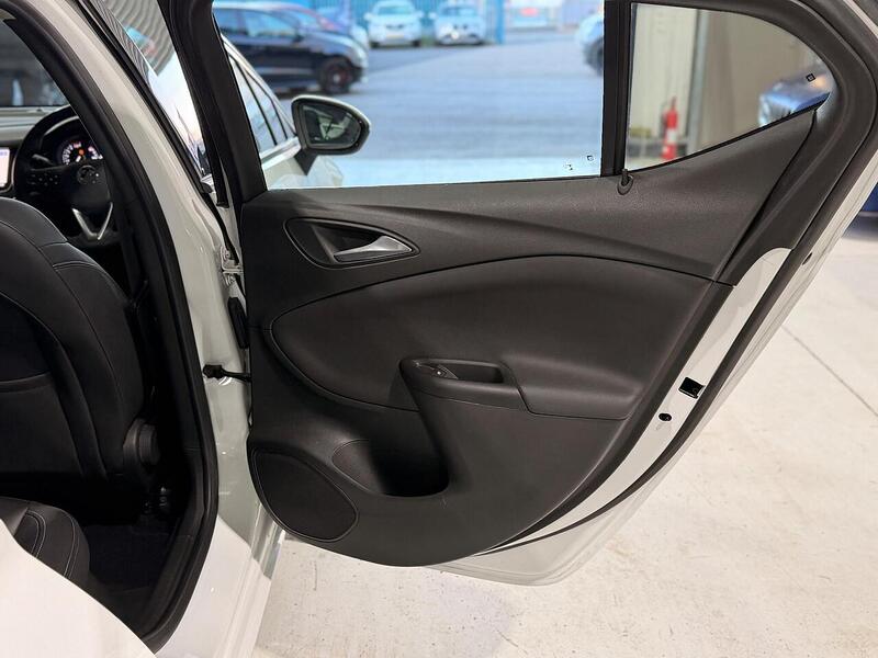 Vauxhall Astra 1.2 Turbo Elite Nav Euro 6 (s/s) 5dr - U429