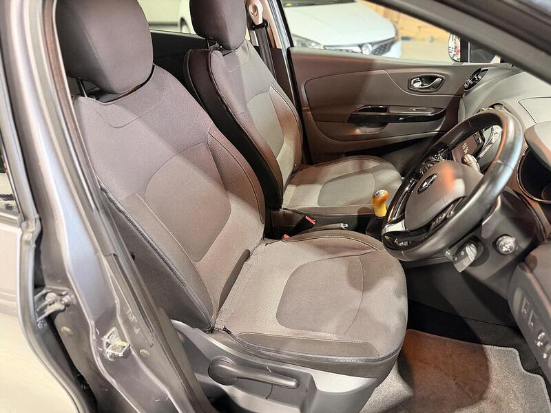 Renault Captur 1.5 dCi ENERGY Dynamique S MediaNav Euro 5 (s/s) 5dr - U431