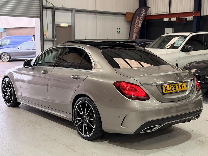 Mercedes-Benz C Class 2.0 C220d AMG Line (Premium Plus) G-Tronic+ Euro 6 (s/s) 4dr - U433