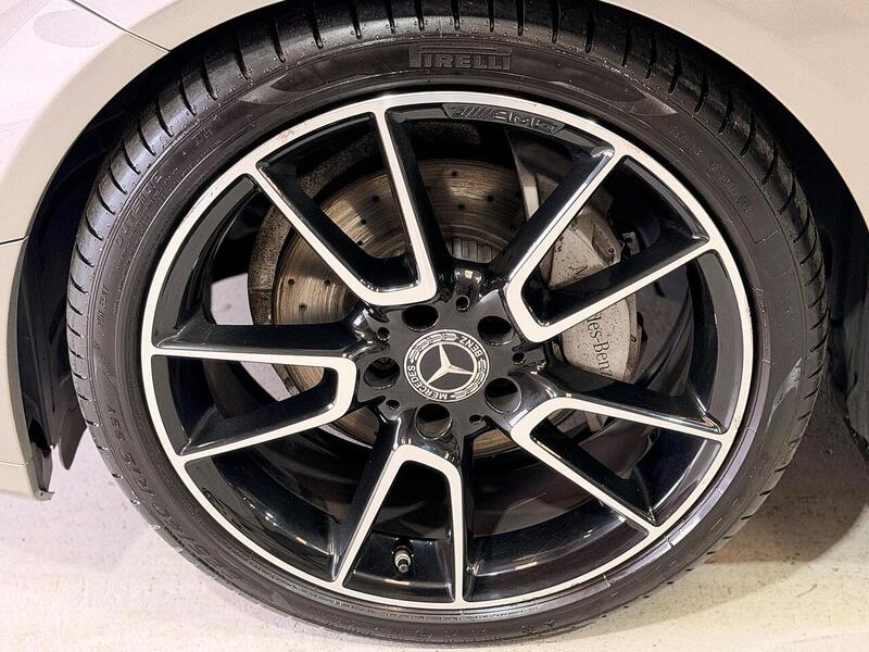 Mercedes-Benz C Class 2.0 C220d AMG Line (Premium Plus) G-Tronic+ Euro 6 (s/s) 4dr - U433