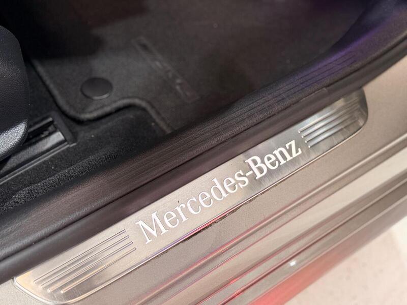 Mercedes-Benz C Class 2.0 C220d AMG Line (Premium Plus) G-Tronic+ Euro 6 (s/s) 4dr - U433