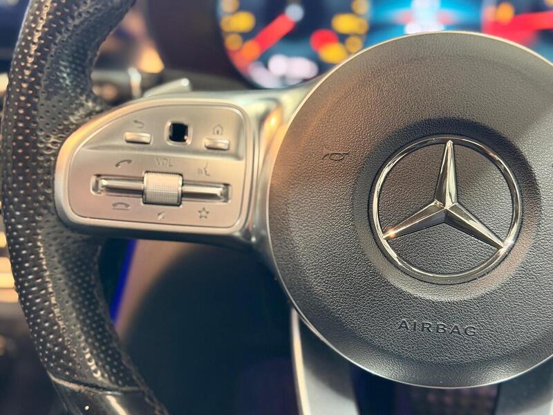 Mercedes-Benz C Class 2.0 C220d AMG Line (Premium Plus) G-Tronic+ Euro 6 (s/s) 4dr - U433