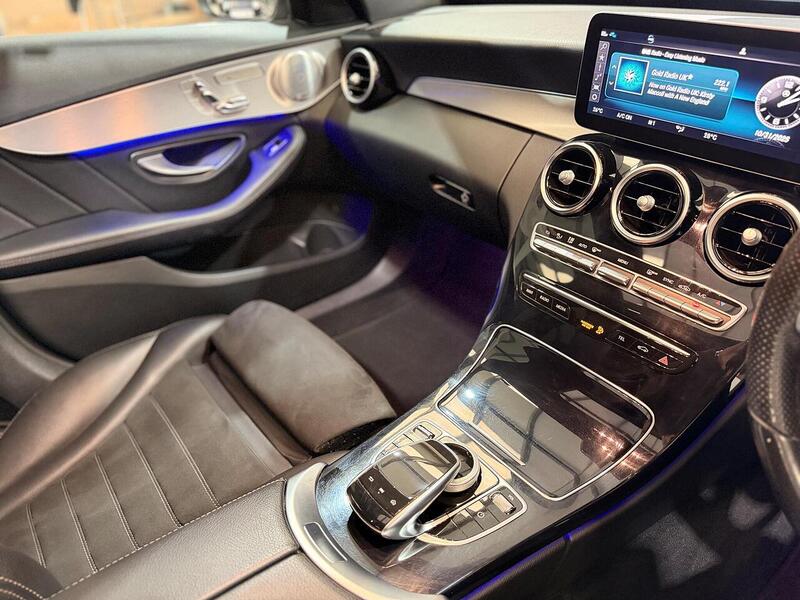 Mercedes-Benz C Class 2.0 C220d AMG Line (Premium Plus) G-Tronic+ Euro 6 (s/s) 4dr - U433