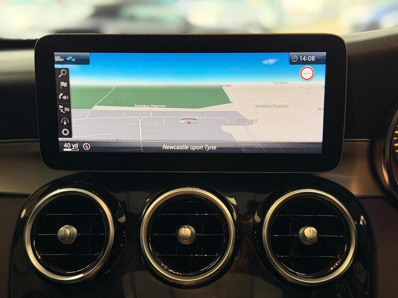 Mercedes-Benz C Class 2.0 C220d AMG Line (Premium Plus) G-Tronic+ Euro 6 (s/s) 4dr - U433