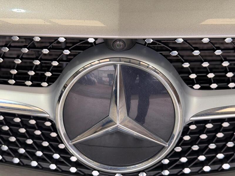 Mercedes-Benz C Class 2.0 C220d AMG Line (Premium Plus) G-Tronic+ Euro 6 (s/s) 4dr - U433