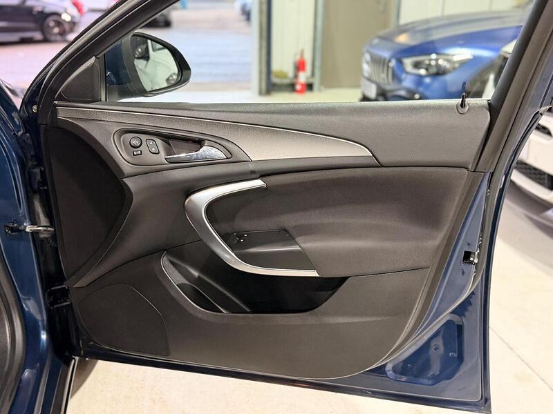 Vauxhall Insignia 2.0 CDTi ecoFLEX Limited Edition Euro 5 (s/s) 5dr - U434