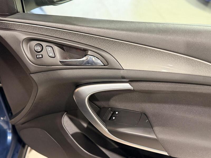 Vauxhall Insignia 2.0 CDTi ecoFLEX Limited Edition Euro 5 (s/s) 5dr - U434