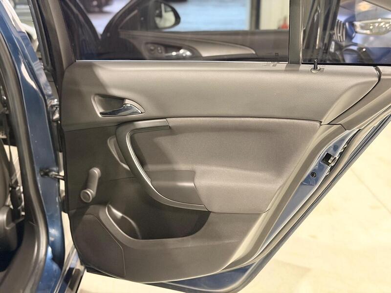 Vauxhall Insignia 2.0 CDTi ecoFLEX Limited Edition Euro 5 (s/s) 5dr - U434