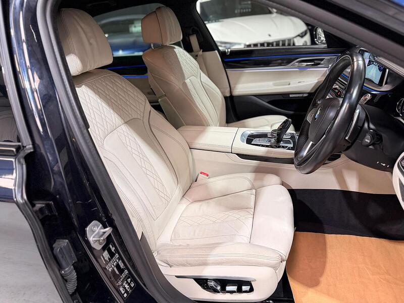 BMW 7 Series 3.0 730d M Sport Auto xDrive Euro 6 (s/s) 4dr - U440