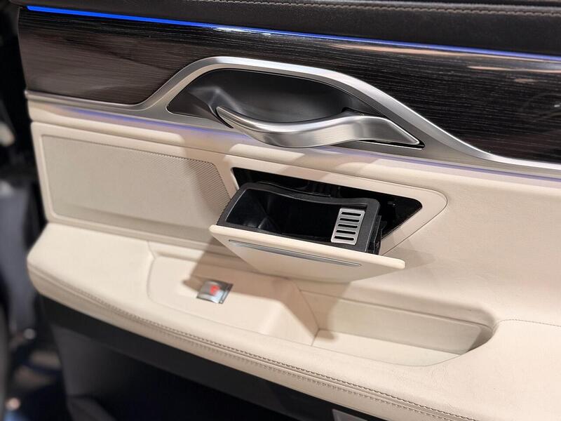 BMW 7 Series 3.0 730d M Sport Auto xDrive Euro 6 (s/s) 4dr - U440