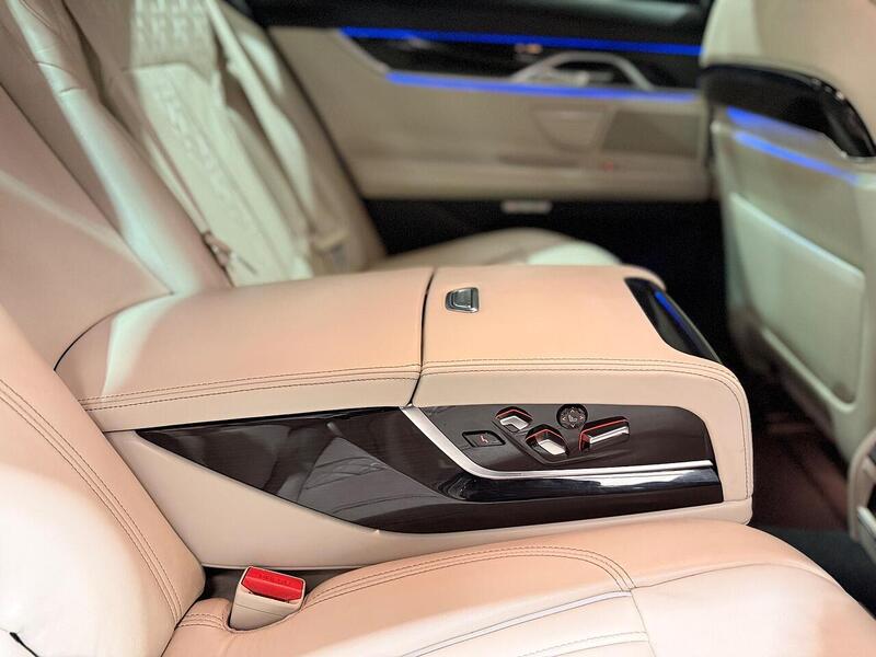 BMW 7 Series 3.0 730d M Sport Auto xDrive Euro 6 (s/s) 4dr - U440