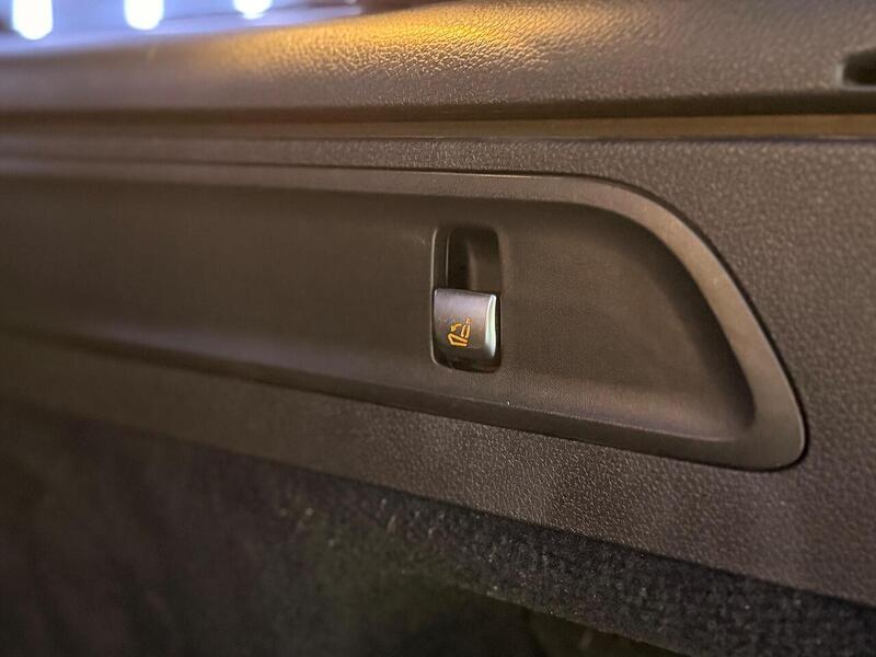 Mercedes-Benz GLC 2.0 GLC300d AMG Line (Premium Plus) G-Tronic+ 4MATIC Euro 6 (s/s) 5dr - U444