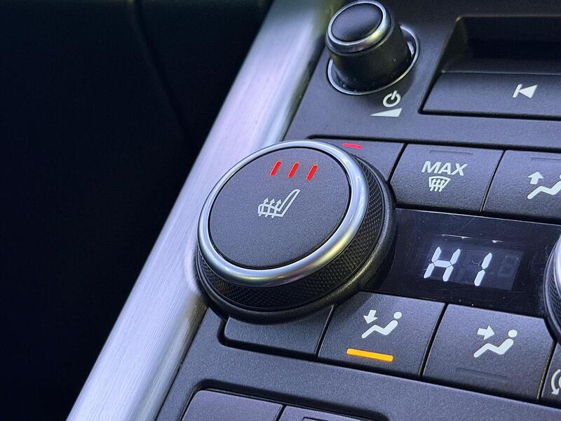 Land Rover Range Rover Evoque 2.2 SD4 Pure Tech Auto 4WD Euro 5 (s/s) 5dr - U446