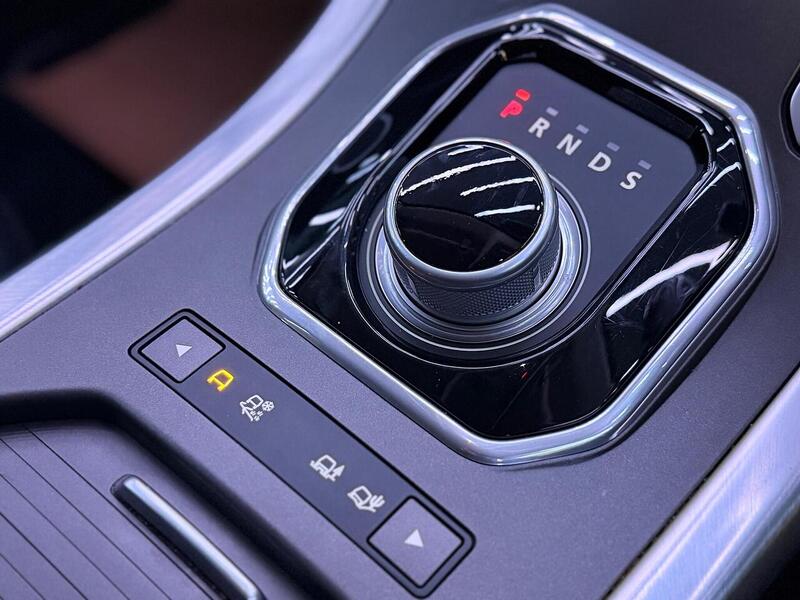 Land Rover Range Rover Evoque 2.2 SD4 Pure Tech Auto 4WD Euro 5 (s/s) 5dr - U446