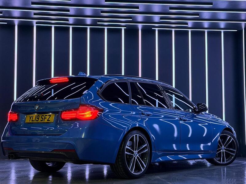 BMW 3 Series 2.0 320i M Sport Shadow Edition Touring Auto Euro 6 (s/s) 5dr - U452