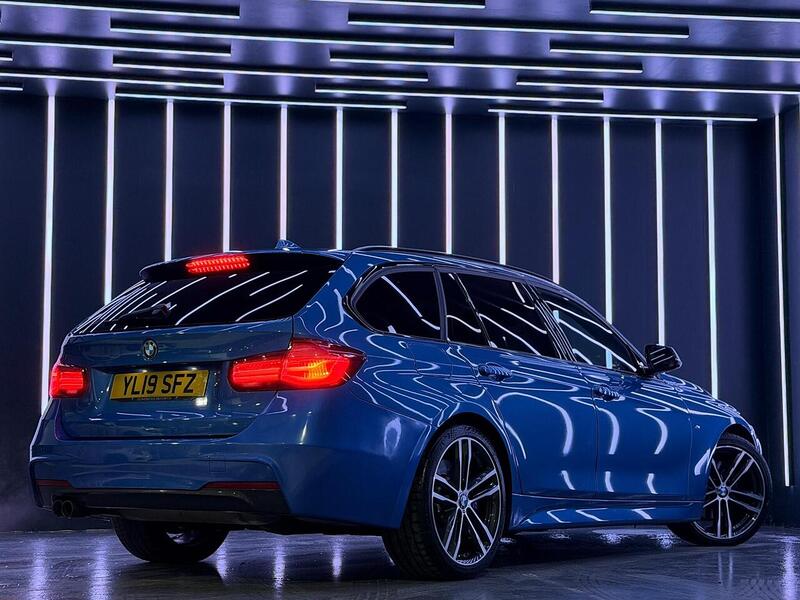 BMW 3 Series 2.0 320i M Sport Shadow Edition Touring Auto Euro 6 (s/s) 5dr - U452